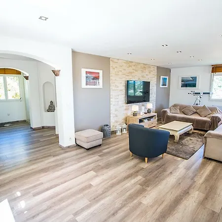 Belair Villa